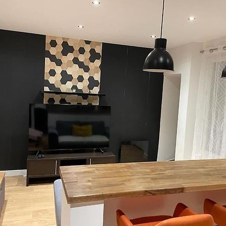 Appartement Chez Tricia Thorigny-sur-Marne Exterior foto